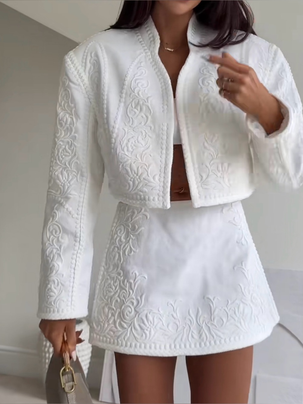 H&M EDITION 
NWT WHITE LINEN-BLEND MINI SKIRT SIZE 6